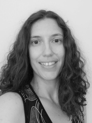 Portrait of Dr Joanne Harrison